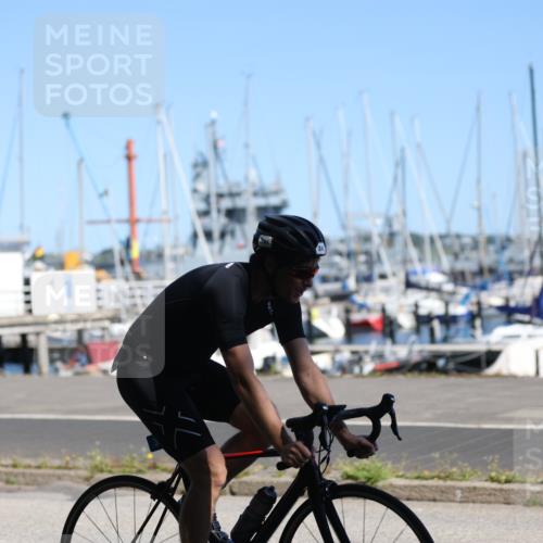 17.08.2025 - KN Förde Triathlon 2025 Yannick Fuchs http://msf.ph/oto/8624590 17.08.2025 11:33:31 Radfahren 311, 329, 339, 341, 343, 350, 371, 374, 633, 638, 642, 280, 284, 296, 327, 350, 601 meine-sportfotos.de