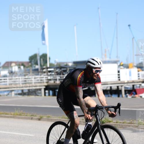 17.08.2025 - KN Förde Triathlon 2025 Yannick Fuchs http://msf.ph/oto/8624612 17.08.2025 11:33:42 Radfahren 281, 293, 306, 343, 356, 370, 389, 613, 638, 311, 371, 374, 633 meine-sportfotos.de