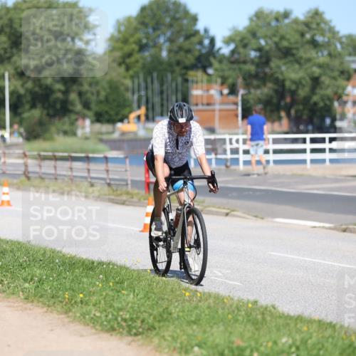17.08.2025 - KN Förde Triathlon 2025 Yannick Fuchs http://msf.ph/oto/8624644 17.08.2025 11:34:28 Radfahren 300, 375, 632, 263, 291, 326, 367, 635 meine-sportfotos.de