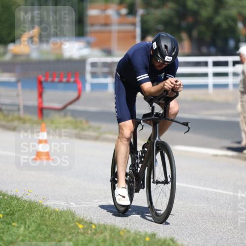 17.08.2025 - KN Förde Triathlon 2025 Yannick Fuchs http://msf.ph/oto/8624780 17.08.2025 11:36:06 Radfahren 300, 309, 326, 352, 608, 612, 635, 368 meine-sportfotos.de