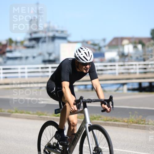 17.08.2025 - KN Förde Triathlon 2025 Yannick Fuchs http://msf.ph/oto/8624838 17.08.2025 11:36:34 Radfahren 295, 297, 353, 354, 623, 625, 643, 285, 303, 351, 618, 621, 622, 643 meine-sportfotos.de