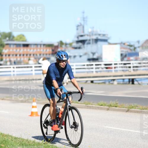 17.08.2025 - KN Förde Triathlon 2025 Yannick Fuchs http://msf.ph/oto/8624934 17.08.2025 11:39:53 Radfahren 321, 359, 369 meine-sportfotos.de