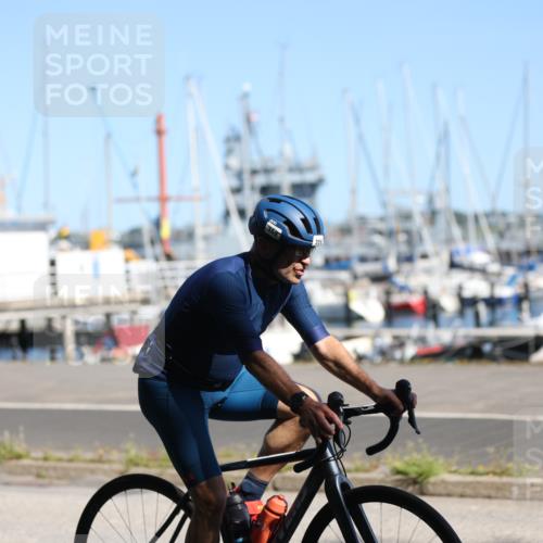 17.08.2025 - KN Förde Triathlon 2025 Yannick Fuchs http://msf.ph/oto/8624936 17.08.2025 11:39:53 Radfahren 321, 359, 369 meine-sportfotos.de