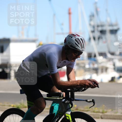 17.08.2025 - KN Förde Triathlon 2025 Yannick Fuchs http://msf.ph/oto/8625048 17.08.2025 11:42:12 Radfahren 302, 321, 327, 341, 364, 605, 632, 312, 338, 341, 355, 607 meine-sportfotos.de