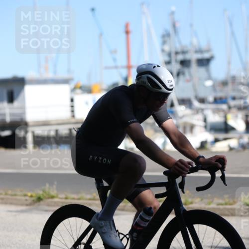17.08.2025 - KN Förde Triathlon 2025 Yannick Fuchs http://msf.ph/oto/8625105 17.08.2025 11:43:05 Radfahren 293, 324, 344, 604, 641, 291, 616 meine-sportfotos.de