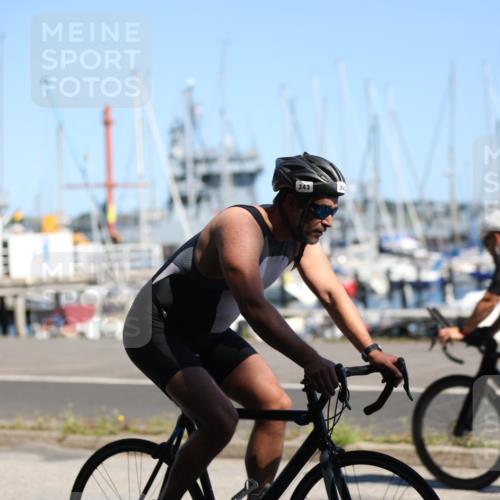 17.08.2025 - KN Förde Triathlon 2025 Yannick Fuchs http://msf.ph/oto/8625169 17.08.2025 11:44:14 Radfahren 343, 350, 374, 642, 302 meine-sportfotos.de