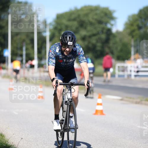 17.08.2025 - KN Förde Triathlon 2025 Yannick Fuchs http://msf.ph/oto/8625282 17.08.2025 11:46:16 Radfahren 330, 345, 356, 328, 329, 350, 371, 609 meine-sportfotos.de
