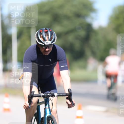17.08.2025 - KN Förde Triathlon 2025 Yannick Fuchs http://msf.ph/oto/8625290 17.08.2025 11:46:21 Radfahren 345, 349, 356, 370, 373, 330 meine-sportfotos.de