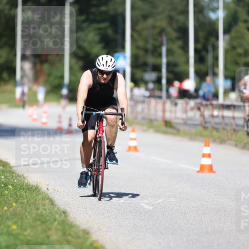 17.08.2025 - KN Förde Triathlon 2025 Yannick Fuchs http://msf.ph/oto/8625291 17.08.2025 11:46:27 Radfahren 345, 349, 370, 373, 617, 356 meine-sportfotos.de