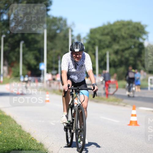 17.08.2025 - KN Förde Triathlon 2025 Yannick Fuchs http://msf.ph/oto/8625299 17.08.2025 11:46:45 Radfahren 375, 618 meine-sportfotos.de