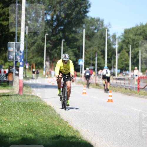 17.08.2025 - KN Förde Triathlon 2025 Yannick Fuchs http://msf.ph/oto/8625305 17.08.2025 11:47:13 Radfahren 365, 622, 380, 610 meine-sportfotos.de