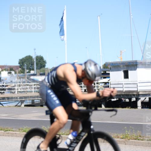 17.08.2025 - KN Förde Triathlon 2025 Yannick Fuchs http://msf.ph/oto/8625407 17.08.2025 12:43:28 Radfahren 402, 408 meine-sportfotos.de