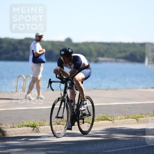 17.08.2025 - KN Förde Triathlon 2025 Yannick Fuchs http://msf.ph/oto/8625412 17.08.2025 12:43:32 Radfahren 402, 408 meine-sportfotos.de