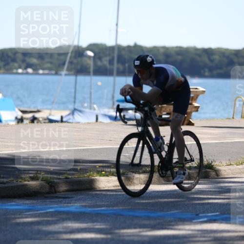 17.08.2025 - KN Förde Triathlon 2025 Yannick Fuchs http://msf.ph/oto/8625413 17.08.2025 12:43:32 Radfahren 402, 408 meine-sportfotos.de
