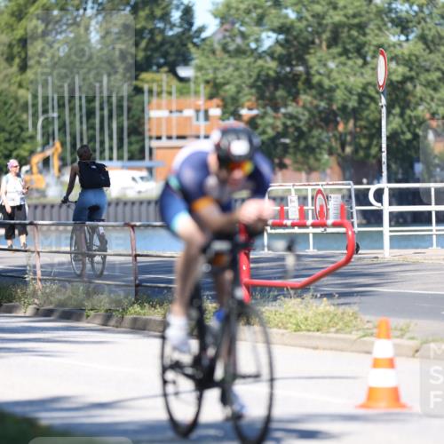 17.08.2025 - KN Förde Triathlon 2025 Yannick Fuchs http://msf.ph/oto/8625445 17.08.2025 12:45:02 Radfahren 398, 402, 418 meine-sportfotos.de