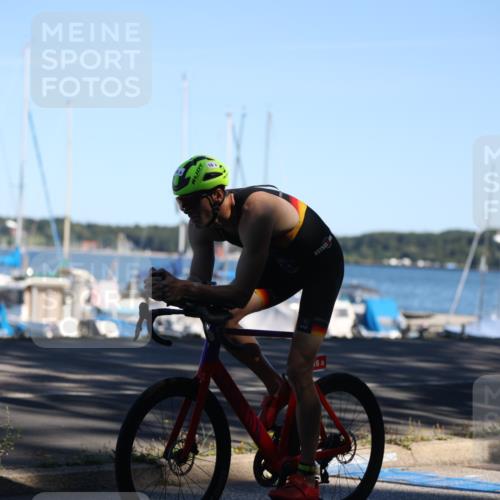 17.08.2025 - KN Förde Triathlon 2025 Yannick Fuchs http://msf.ph/oto/8628086 17.08.2025 14:54:33 Radfahren 5, 9, 10, 16 meine-sportfotos.de