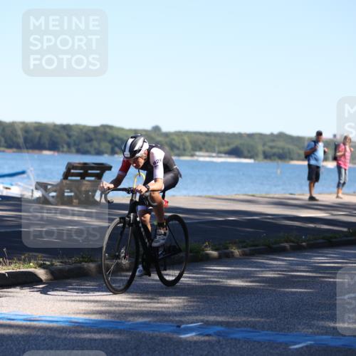 17.08.2025 - KN Förde Triathlon 2025 Yannick Fuchs http://msf.ph/oto/8628090 17.08.2025 14:54:36 Radfahren 5, 9, 10, 16 meine-sportfotos.de