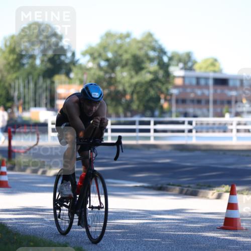 17.08.2025 - KN Förde Triathlon 2025 Yannick Fuchs http://msf.ph/oto/8628103 17.08.2025 14:55:57 Radfahren 5, 7, 8, 9, 10, 16, 7, 16 meine-sportfotos.de