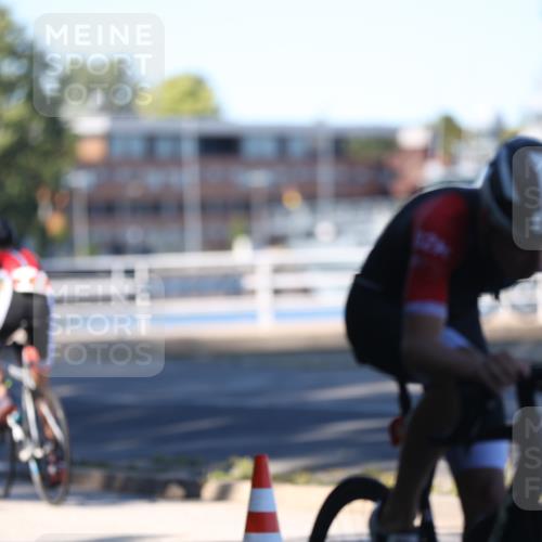 17.08.2025 - KN Förde Triathlon 2025 Yannick Fuchs http://msf.ph/oto/8628106 17.08.2025 14:55:59 Radfahren 5, 8, 9, 10, 7, 16 meine-sportfotos.de