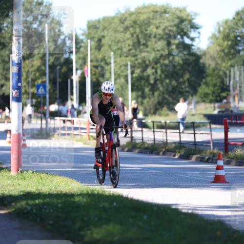 17.08.2025 - KN Förde Triathlon 2025 Yannick Fuchs http://msf.ph/oto/8628109 17.08.2025 14:56:01 Radfahren 5, 8, 9, 5, 7, 10, 16 meine-sportfotos.de