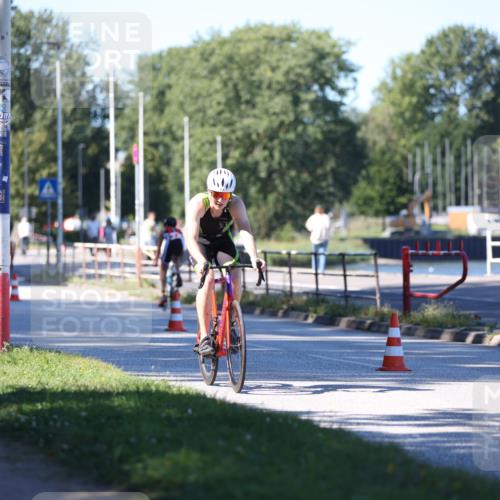 17.08.2025 - KN Förde Triathlon 2025 Yannick Fuchs http://msf.ph/oto/8628110 17.08.2025 14:56:02 Radfahren 8, 9, 5, 7, 10, 16 meine-sportfotos.de