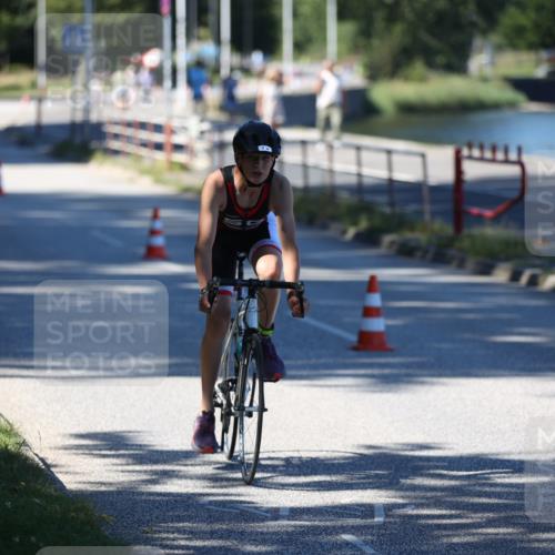 17.08.2025 - KN Förde Triathlon 2025 Yannick Fuchs http://msf.ph/oto/8628117 17.08.2025 14:57:28 Radfahren 7, 8 meine-sportfotos.de
