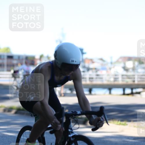 17.08.2025 - KN Förde Triathlon 2025 Yannick Fuchs http://msf.ph/oto/8628152 17.08.2025 15:05:25 Radfahren 20, 25, 36 meine-sportfotos.de