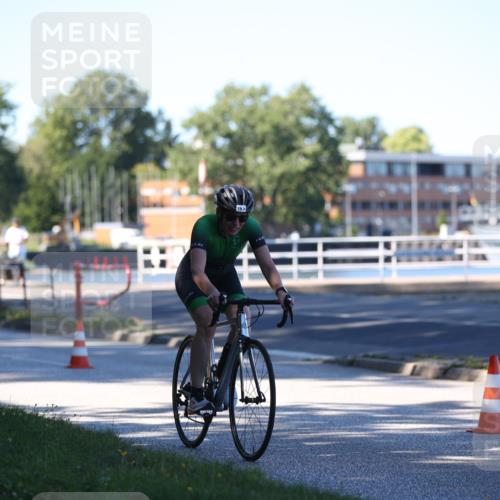 17.08.2025 - KN Förde Triathlon 2025 Yannick Fuchs http://msf.ph/oto/8628161 17.08.2025 15:05:38 Radfahren 19, 29, 20 meine-sportfotos.de