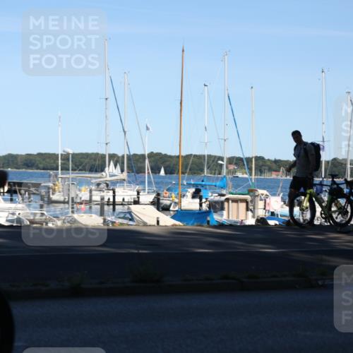 17.08.2025 - KN Förde Triathlon 2025 Yannick Fuchs http://msf.ph/oto/8628265 17.08.2025 15:21:59 Radfahren 5, 8, 12, 4 meine-sportfotos.de