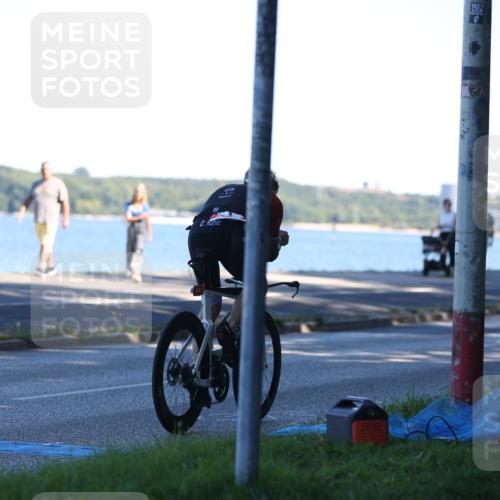 17.08.2025 - KN Förde Triathlon 2025 Yannick Fuchs http://msf.ph/oto/8628266 17.08.2025 15:22:00 Radfahren 5, 8, 12, 4 meine-sportfotos.de