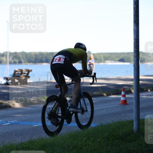 17.08.2025 - KN Förde Triathlon 2025 Yannick Fuchs http://msf.ph/oto/8628270 17.08.2025 15:22:02 Radfahren 8, 12, 5 meine-sportfotos.de