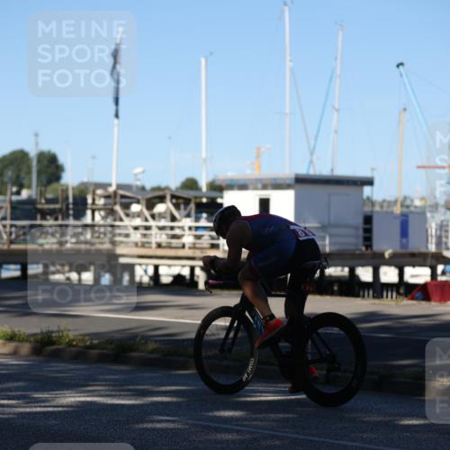 17.08.2025 - KN Förde Triathlon 2025 Yannick Fuchs http://msf.ph/oto/8628279 17.08.2025 15:22:05 Radfahren 8, 5, 8, 12 meine-sportfotos.de
