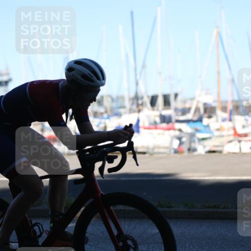 17.08.2025 - KN Förde Triathlon 2025 Yannick Fuchs http://msf.ph/oto/8628347 17.08.2025 15:27:57 Radfahren 31, 35 meine-sportfotos.de