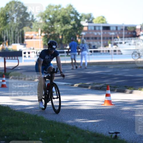 17.08.2025 - KN Förde Triathlon 2025 Yannick Fuchs http://msf.ph/oto/8628388 17.08.2025 15:31:44 Radfahren 18, 27 meine-sportfotos.de