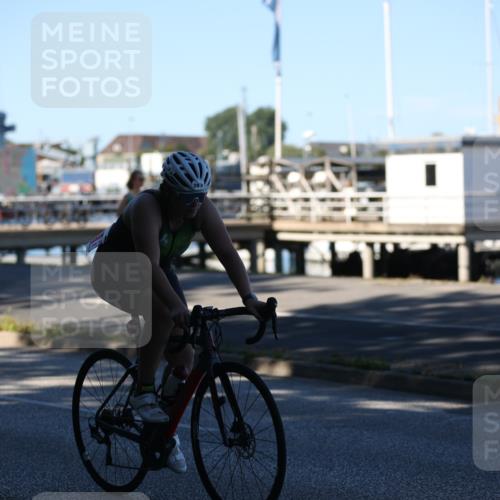 17.08.2025 - KN Förde Triathlon 2025 Yannick Fuchs http://msf.ph/oto/8628425 17.08.2025 15:34:06 Radfahren 21, 28 meine-sportfotos.de