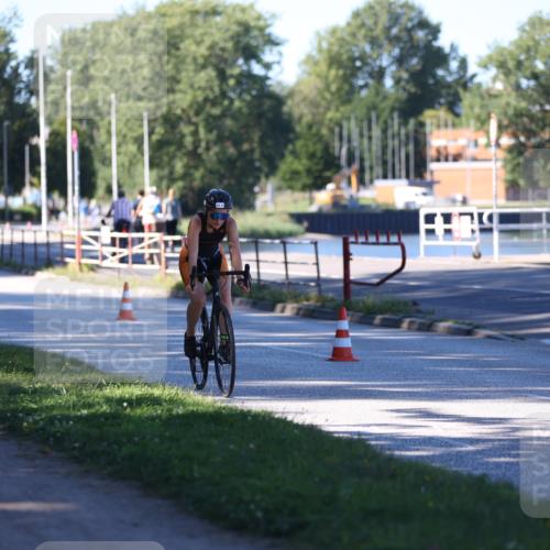 17.08.2025 - KN Förde Triathlon 2025 Yannick Fuchs http://msf.ph/oto/8628431 17.08.2025 15:34:12 Radfahren 21, 28 meine-sportfotos.de