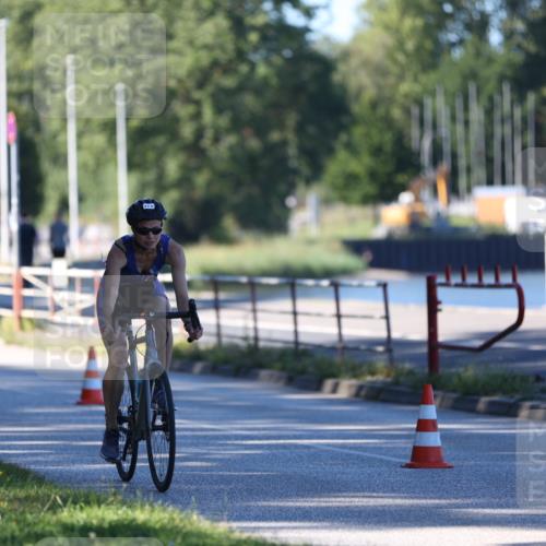 17.08.2025 - KN Förde Triathlon 2025 Yannick Fuchs http://msf.ph/oto/8628441 17.08.2025 15:34:23 Radfahren 23, 21 meine-sportfotos.de
