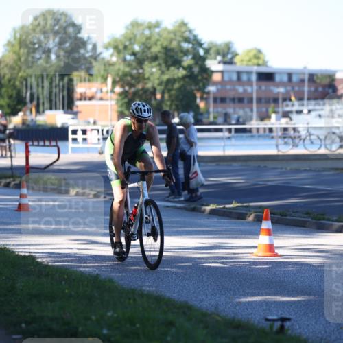 17.08.2025 - KN Förde Triathlon 2025 Yannick Fuchs http://msf.ph/oto/8628503 17.08.2025 15:40:26 Radfahren 19, 16 meine-sportfotos.de