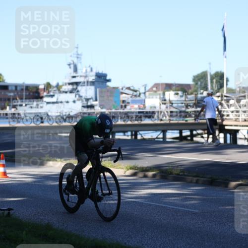 17.08.2025 - KN Förde Triathlon 2025 Yannick Fuchs http://msf.ph/oto/8628514 17.08.2025 15:40:55 Radfahren 9 meine-sportfotos.de