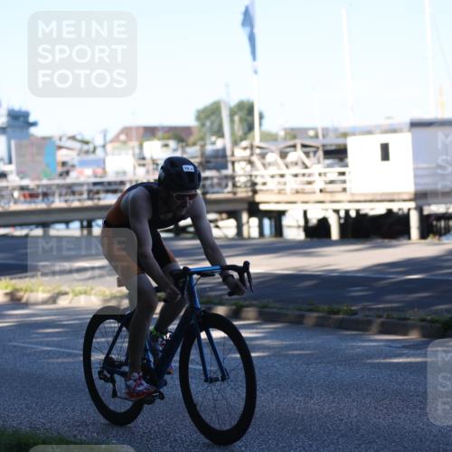 17.08.2025 - KN Förde Triathlon 2025 Yannick Fuchs http://msf.ph/oto/8628562 17.08.2025 15:47:32 Radfahren 12, 15 meine-sportfotos.de