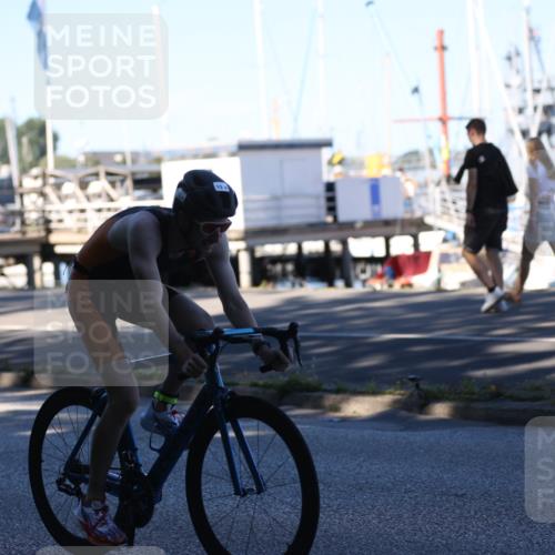 17.08.2025 - KN Förde Triathlon 2025 Yannick Fuchs http://msf.ph/oto/8628563 17.08.2025 15:47:32 Radfahren 12, 15 meine-sportfotos.de