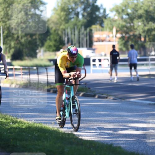 17.08.2025 - KN Förde Triathlon 2025 Yannick Fuchs http://msf.ph/oto/8628566 17.08.2025 15:47:41 Radfahren 11, 12, 15 meine-sportfotos.de