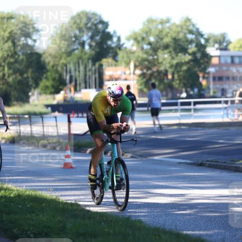 17.08.2025 - KN Förde Triathlon 2025 Yannick Fuchs http://msf.ph/oto/8628567 17.08.2025 15:47:41 Radfahren 11, 12, 15 meine-sportfotos.de