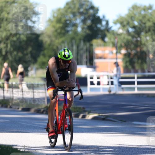 17.08.2025 - KN Förde Triathlon 2025 Yannick Fuchs http://msf.ph/oto/8628813 17.08.2025 14:55:53 Radfahren  meine-sportfotos.de