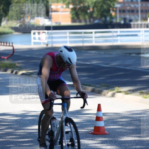 17.08.2025 - KN Förde Triathlon 2025 Yannick Fuchs http://msf.ph/oto/8628839 17.08.2025 14:57:30 Radfahren  meine-sportfotos.de