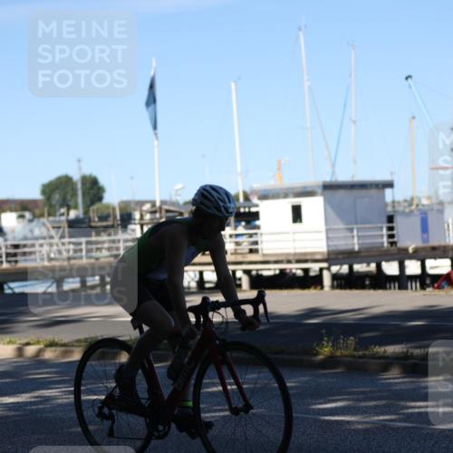 17.08.2025 - KN Förde Triathlon 2025 Yannick Fuchs http://msf.ph/oto/8628891 17.08.2025 15:07:26 Radfahren  meine-sportfotos.de