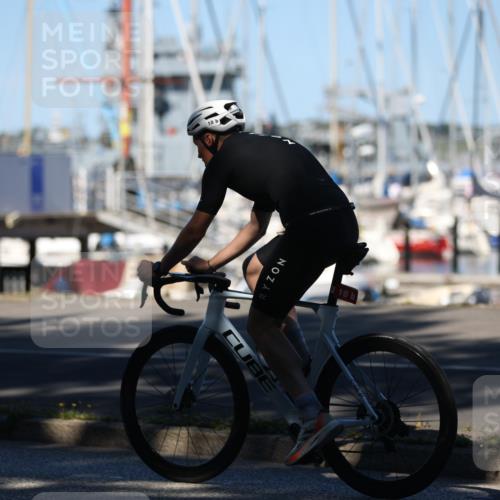 17.08.2025 - KN Förde Triathlon 2025 Yannick Fuchs http://msf.ph/oto/8628921 17.08.2025 15:19:32 Radfahren  meine-sportfotos.de