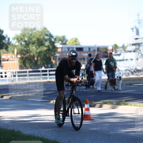 17.08.2025 - KN Förde Triathlon 2025 Yannick Fuchs http://msf.ph/oto/8628999 17.08.2025 15:22:38 Radfahren  meine-sportfotos.de