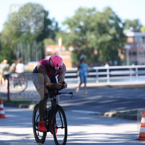 17.08.2025 - KN Förde Triathlon 2025 Yannick Fuchs http://msf.ph/oto/8629015 17.08.2025 15:23:41 Radfahren  meine-sportfotos.de