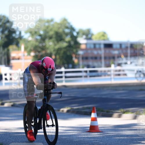 17.08.2025 - KN Förde Triathlon 2025 Yannick Fuchs http://msf.ph/oto/8629016 17.08.2025 15:23:41 Radfahren  meine-sportfotos.de